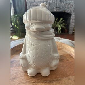 Vintage McCoy Chilly Willy Penguin Ceramic Cookie Jar